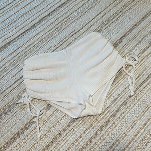 White Women's Shorts